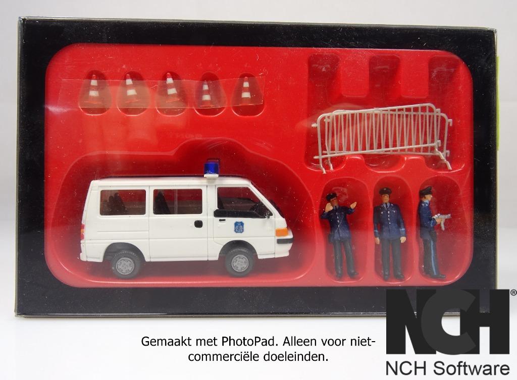 POLICE DE MITSUBISHI  SET  1/87, Envoi, Gendarmerie, Miniature ou Figurine