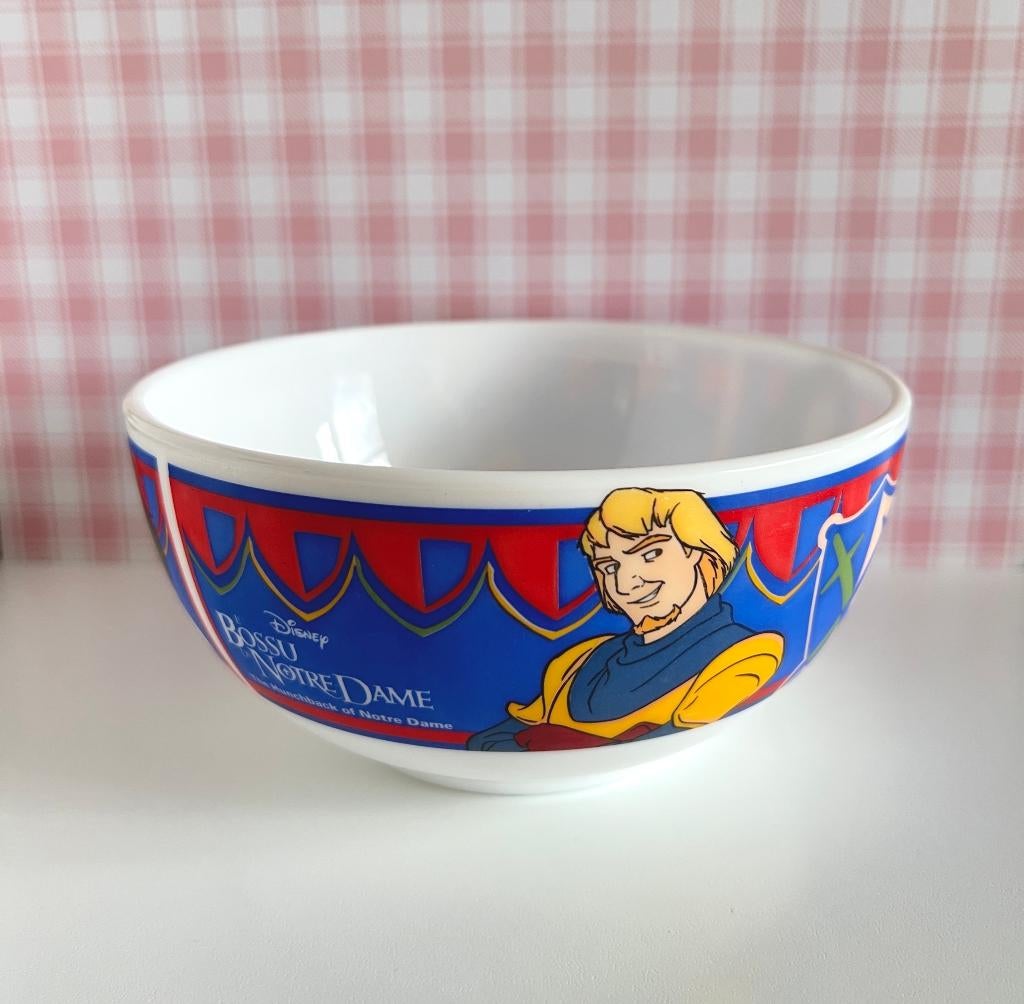 Grand bol Arcopal Le Bossu de Notre-Dame - Disney, Enlèvement ou Envoi, Autres personnages, Service, Utilisé