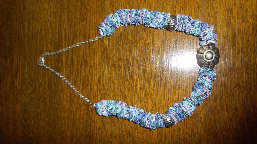 Halsketting met zilver versiering - nieuw, Handtassen en Accessoires, Kettingen, Met hanger, Blauw, Nieuw, Ophalen of Verzenden