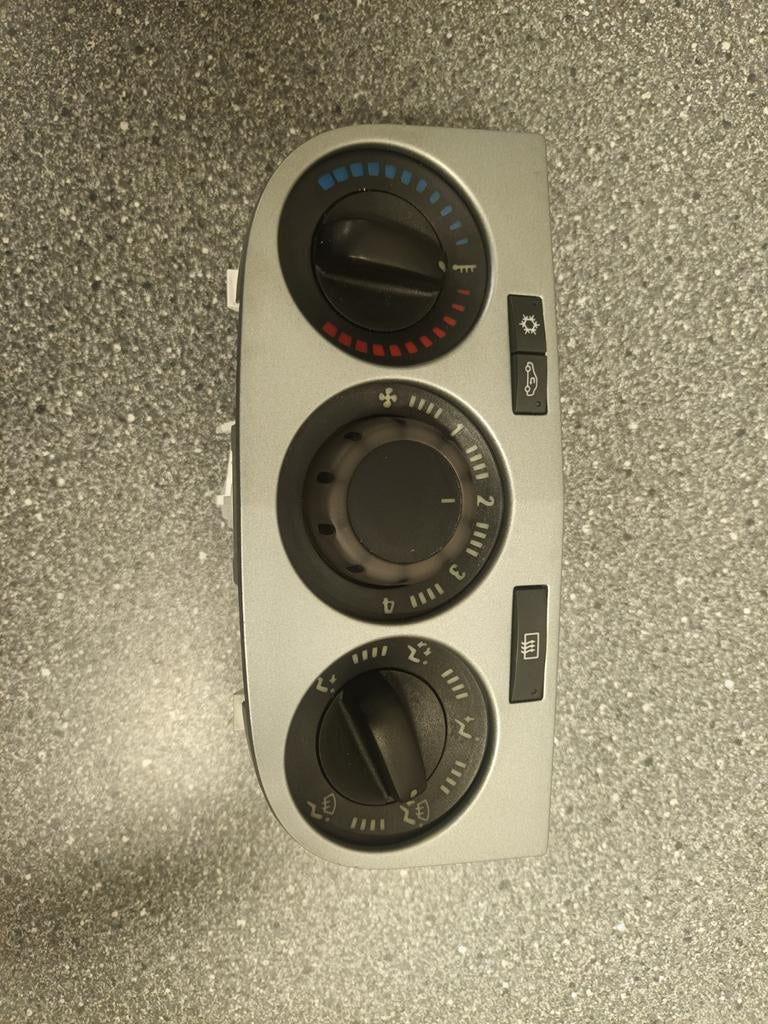 A  vendre pièces de ventilation opel corsa diesel 2011, Autos, Opel, Particulier, Diesel, Achat, Corsa