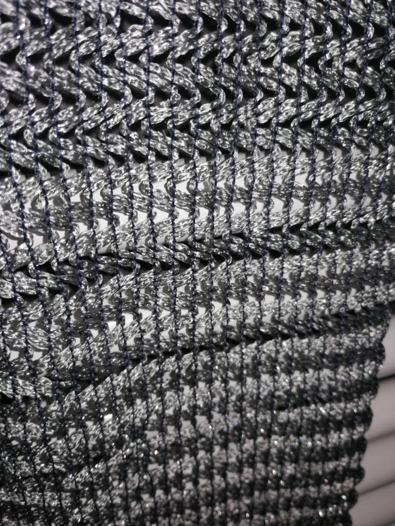 sjaal sjerp grijs glitter draad met zwart, Enlèvement ou Envoi, Comme neuf, Écharpe