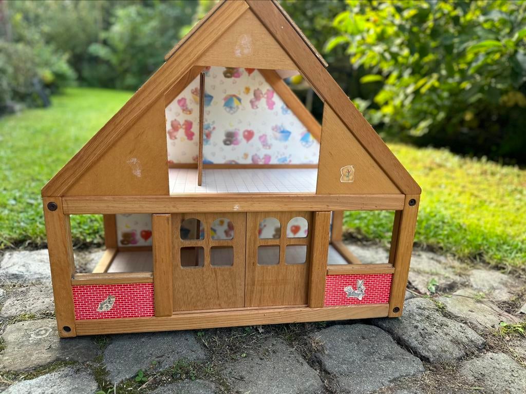 Houten poppenhuis, Enlèvement, Maison de poupées