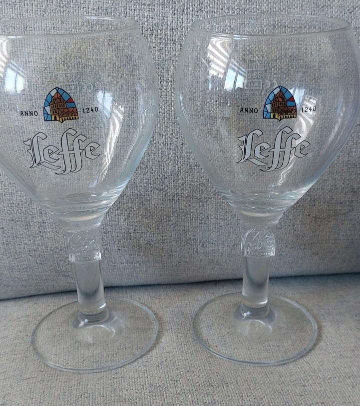 2 verres leffe 33cl, Collections, Verres & Petits Verres, Enlèvement ou Envoi, Comme neuf
