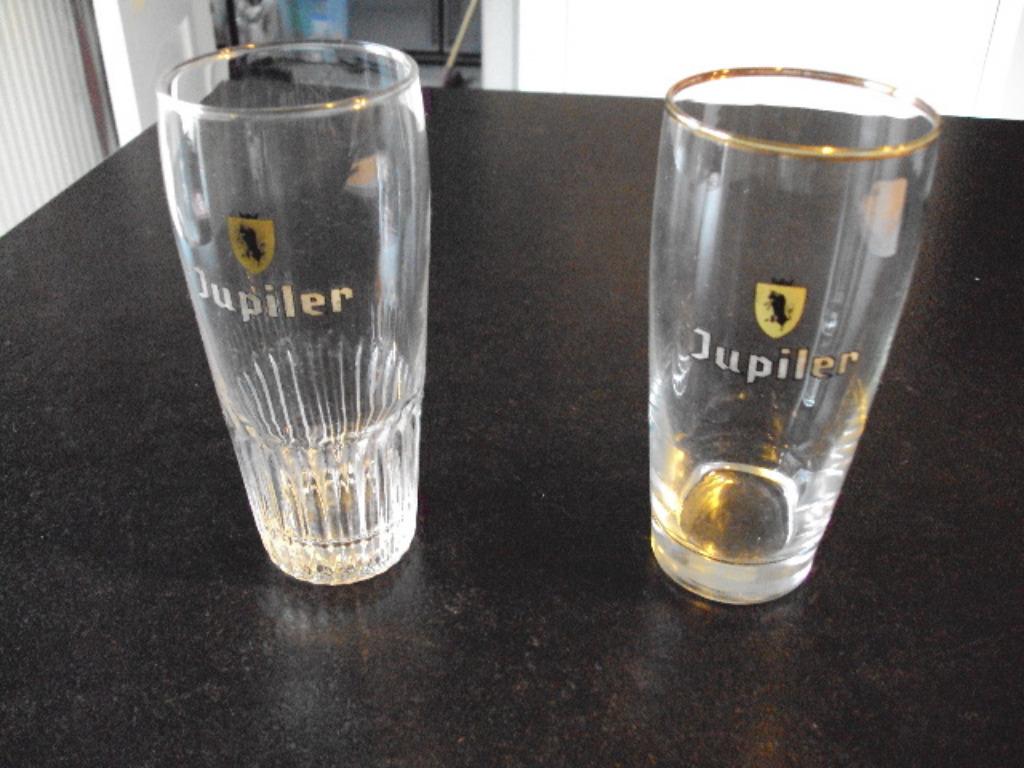 2 verres à bière Jupiler, Enlèvement, Comme neuf, Verre ou Verres, Jupiler