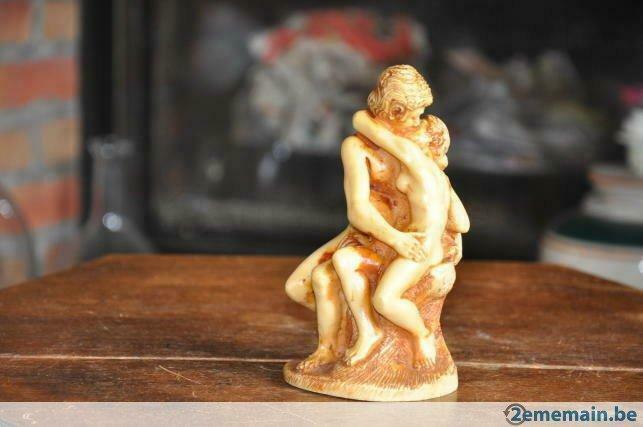 statuette resine couple