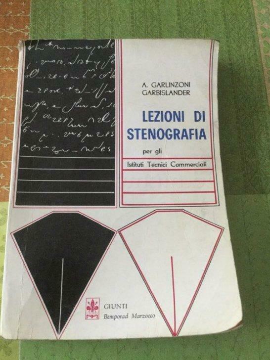 Livre de sténographie en italien., Utilisé