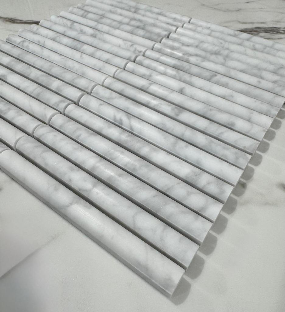 Mosaic Kit Kat Bianca Carrara bull nose 150x30x15mm, Bricolage & Construction, Dalles & Carrelages, Neuf, Carrelage mural, Marbre