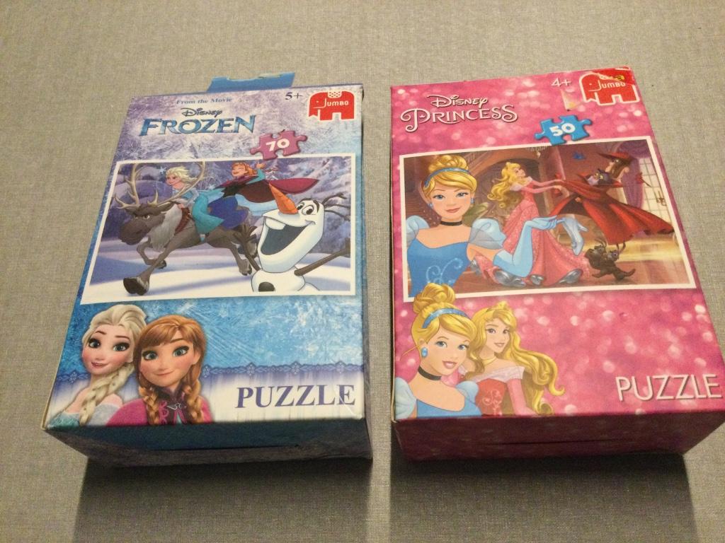 Puzzels Disney Frozen 50 en 70 stuks, Kinderen en Baby's, Speelgoed | Kinderpuzzels, Ophalen, Meer dan 50 stukjes, Zo goed als nieuw
