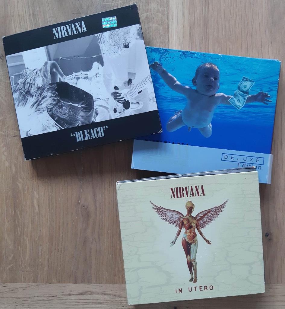 NIRVANA - Bleach, Nevermind & In utero (3x Deluxe 2CD sets), Cd's en Dvd's, Cd's | Rock, Zo goed als nieuw, Poprock, Verzenden