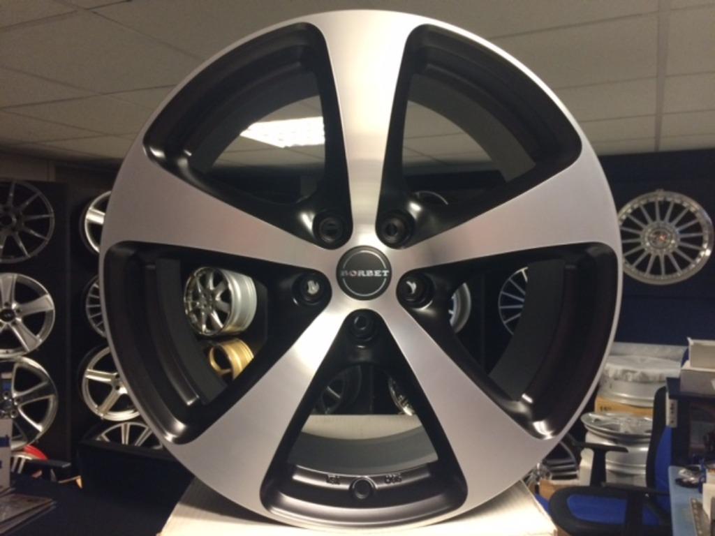 demo set 18 inch 5x114.3 Borbet aluminium sportvelgen, Neuf, Enlèvement ou Envoi, Pneus été, 18 pouces