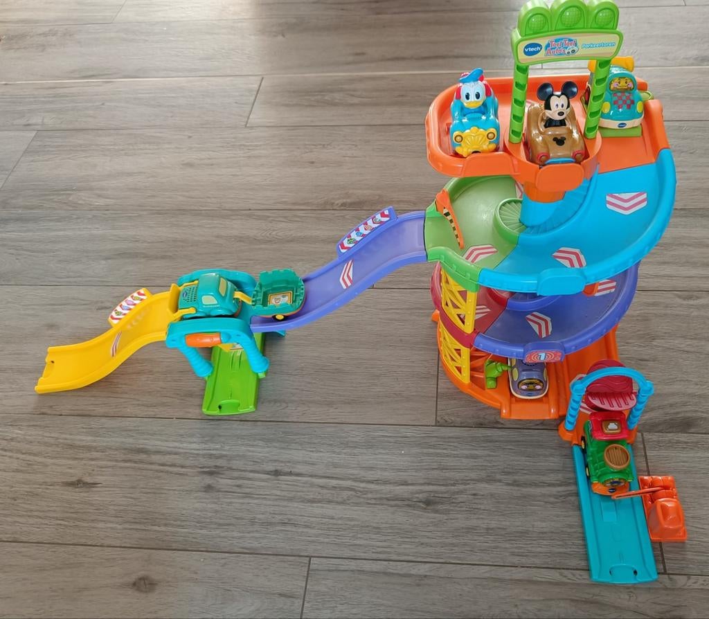 Toet toet auto's - parkeertoren, Kinderen en Baby's, Ophalen, Gebruikt