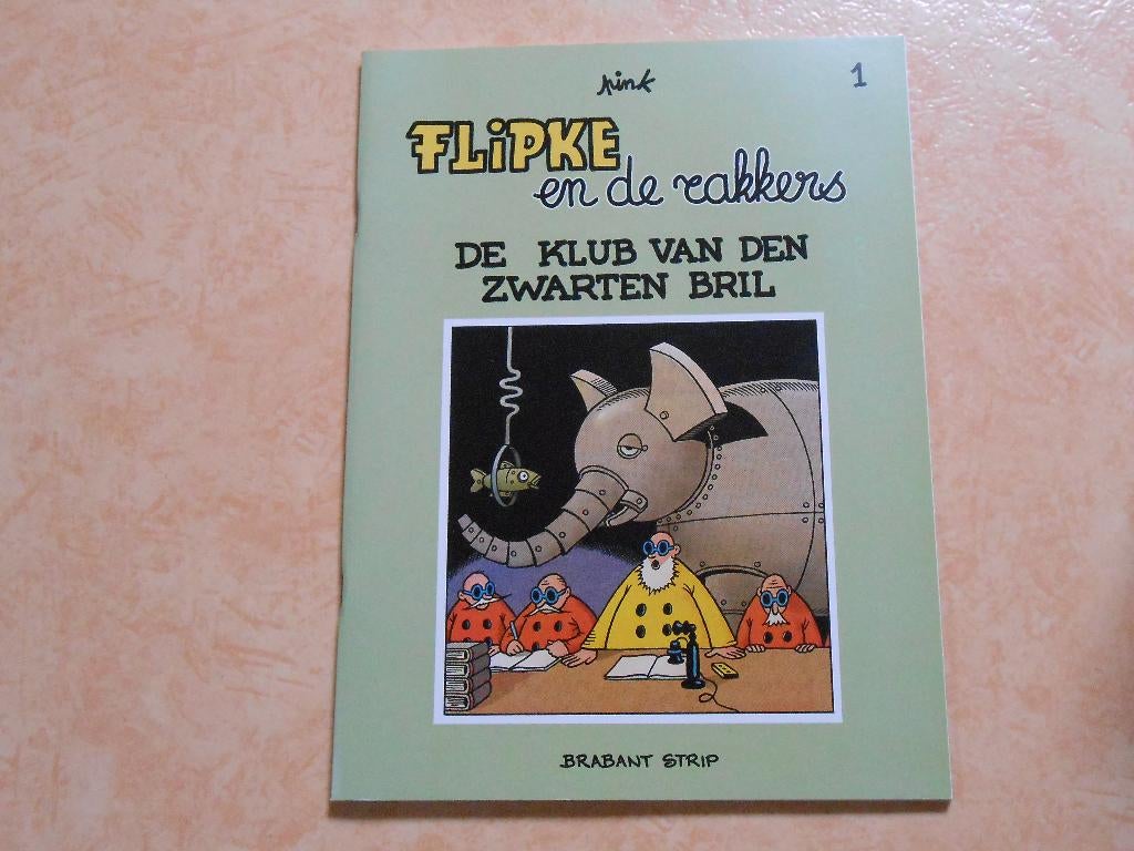 Collectie fenix 77 De Klub van den Zwarten Bril 2011 1 ste, Eén stripboek, Nieuw, Ophalen of Verzenden, Pink