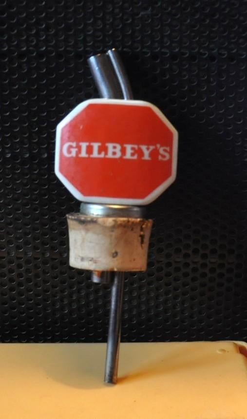 bouchon verseur vintage gilbey's, Collections, Marques & Objets publicitaires, Utilisé, Autres types, Enlèvement ou Envoi