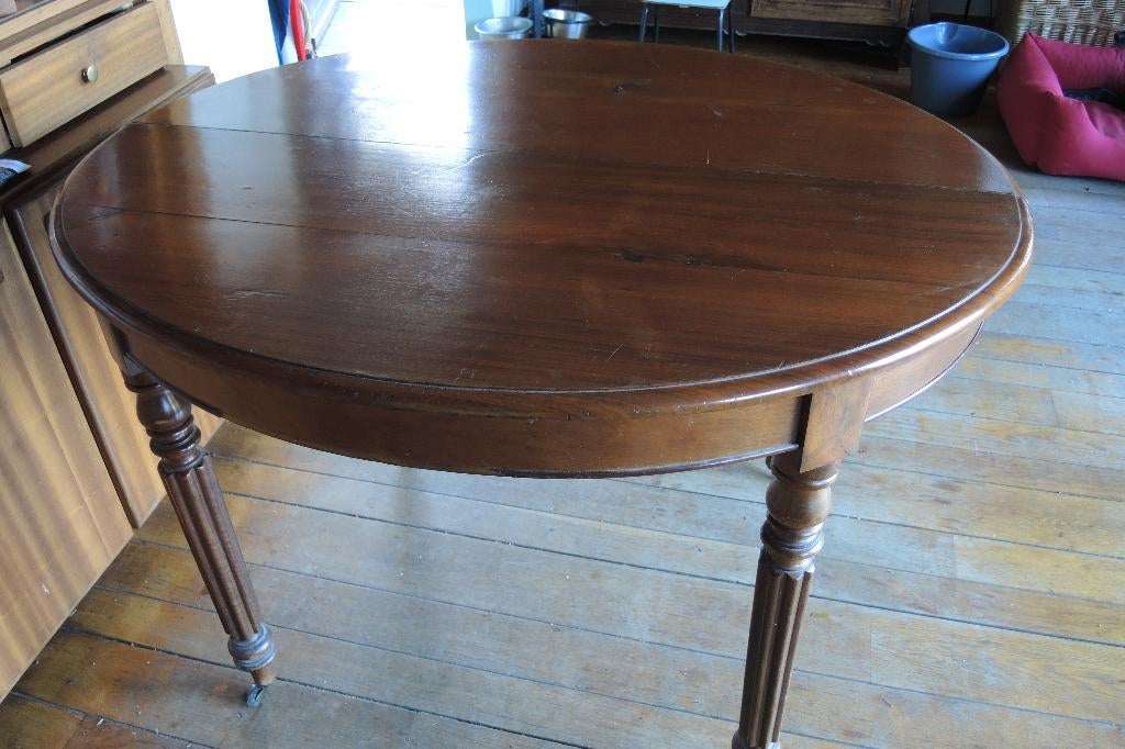 TABLE LOUIS PHILIPPE, Enlèvement