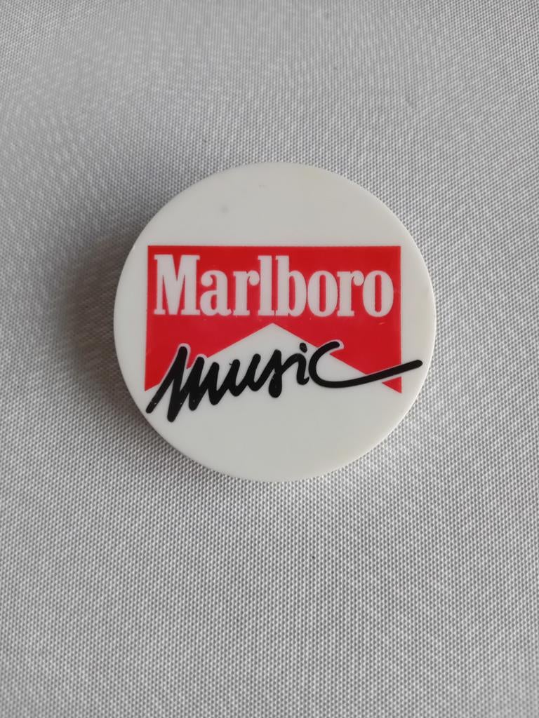 Vintage button Marlboro, Verzamelen, Ophalen of Verzenden, Gebruikt, Button