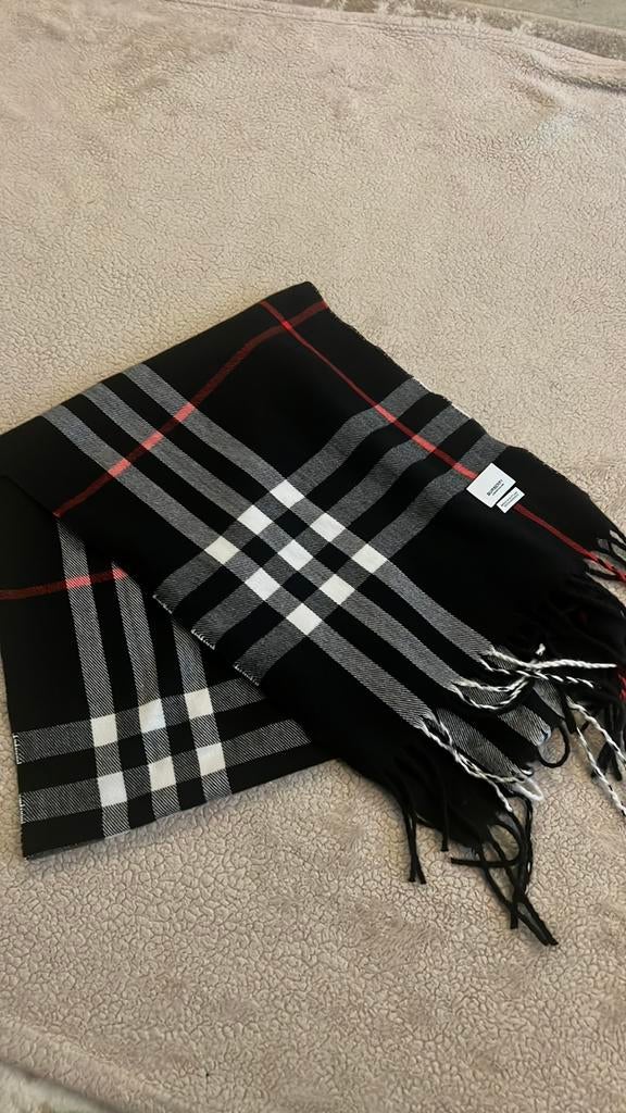 Burberry sjaal zwart, Enlèvement ou Envoi, Neuf, Autres tailles, Écharpe