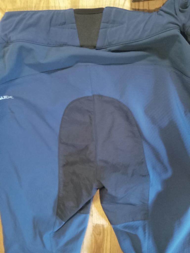 pantalons noir et bleu vélo hiver Vaude en très bon état, Vêtements d'extérieur, Enlèvement, Utilisé, Vaude