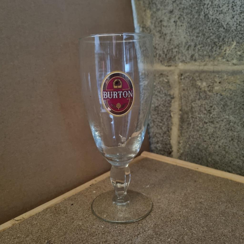Verre Burton, Verzamelen, Biermerken, Ophalen of Verzenden, Gebruikt, Glas of Glazen, Overige merken