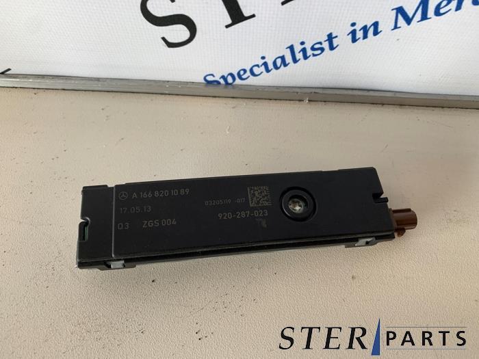 Antenne Versterker van een Mercedes SL, Ophalen of Verzenden, 3 maanden garantie, Gebruikt, Mercedes-Benz
