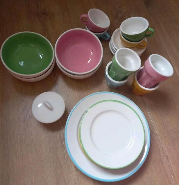 Servies porselein kinderen compleet, Ophalen of Verzenden, Zo goed als nieuw