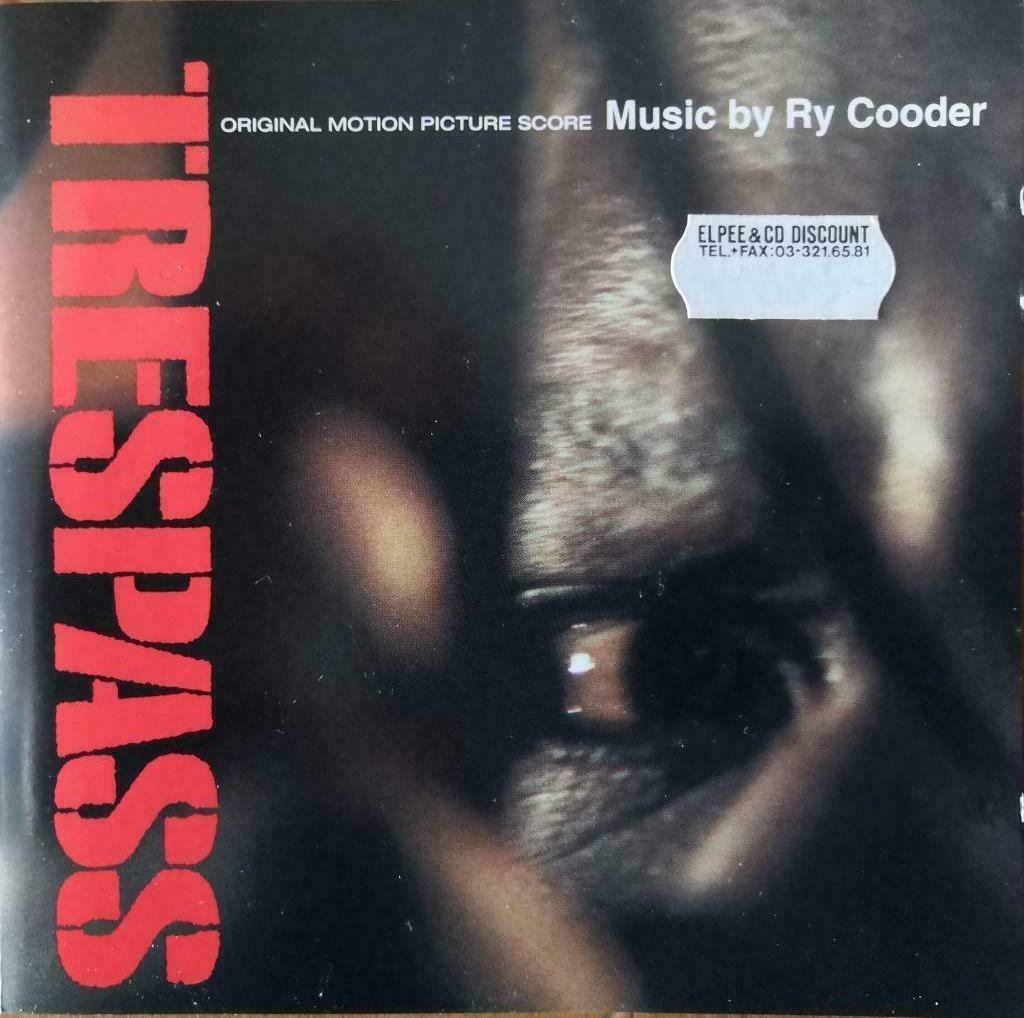 Trespass - Original motion picture score (CD), Enlèvement ou Envoi, Comme neuf