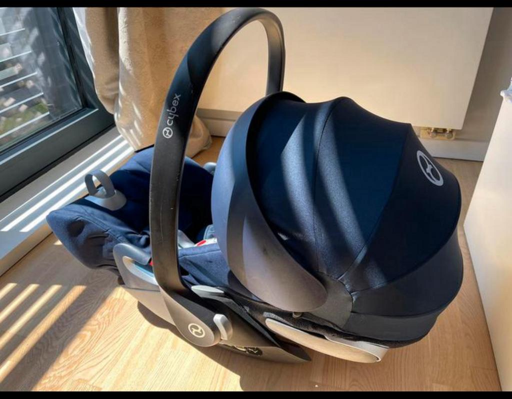 Siège auto Cybex Cloud Z i-Size, Enfants & Bébés, Sièges auto, Enlèvement, Comme neuf