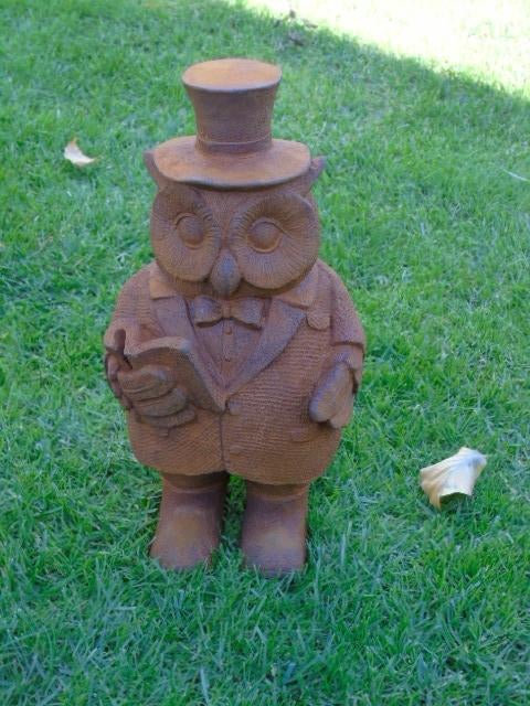 hibou en costume avec un livre en fonte h 32 cm, Jardin & Terrasse, Enlèvement ou Envoi, Neuf, Métal, Animal