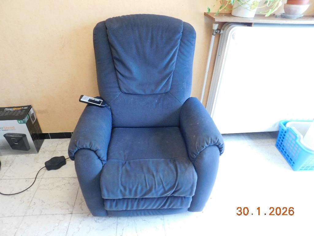 Fauteuil relax « Réglable électriquement », Moins de 75 cm, Enlèvement, Utilisé, 50 à 75 cm