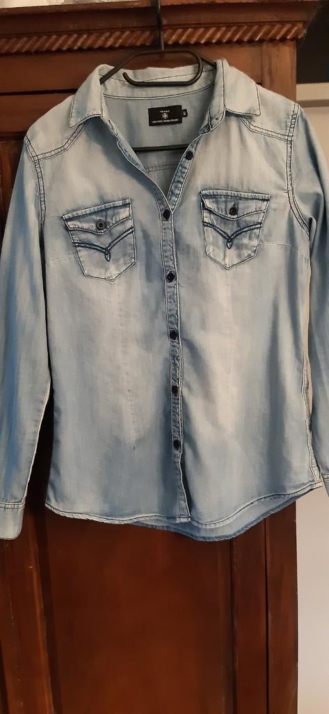 Jeanshemd dames Toxik3 M getailleerd € 15, Enlèvement ou Envoi, Comme neuf