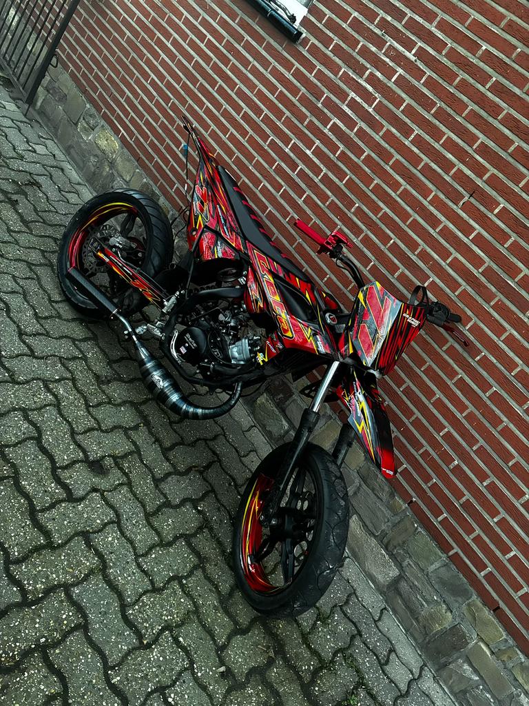 Beta rr 50, Fietsen en Brommers, Ophalen, Zo goed als nieuw