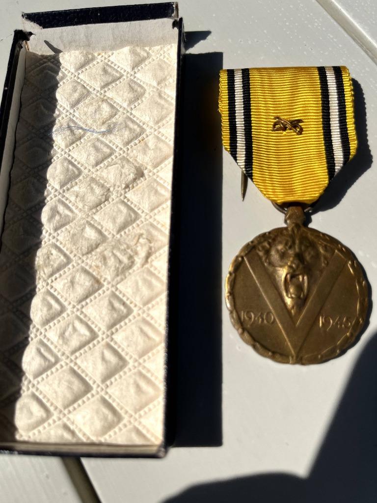 Médaille Commémorative de la guerre 40-45, Ophalen of Verzenden