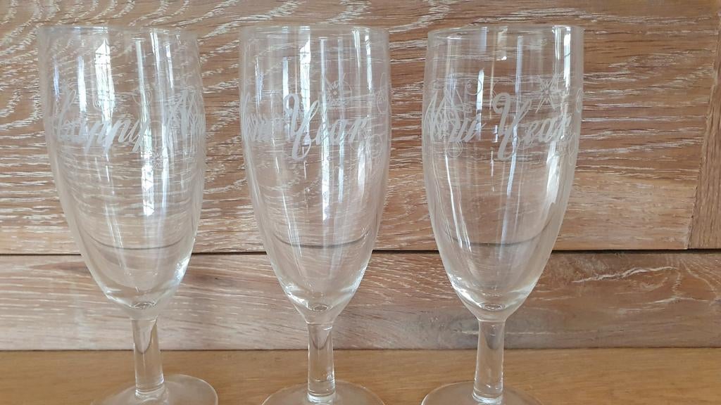 20 champagneglazen voor een gelukkig nieuwjaar, Zakelijke goederen, Ophalen of Verzenden