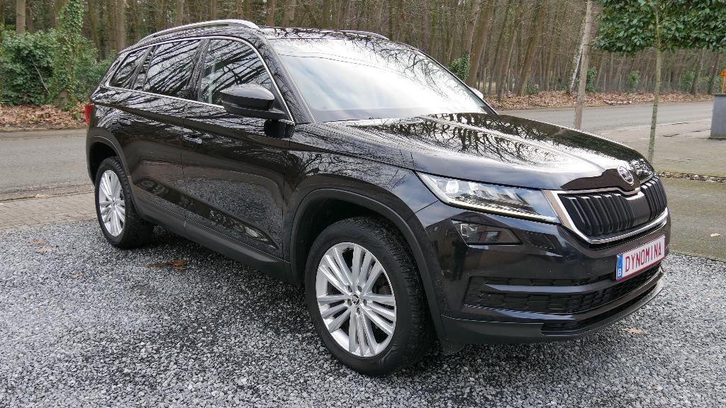 SKODA KODIAQ 2.0TDI DSG 7 PLACES M19 124DKM 12M GARANTIE, Autos, Cuir, Entreprise, Entretenue par le concessionnaire, Noir