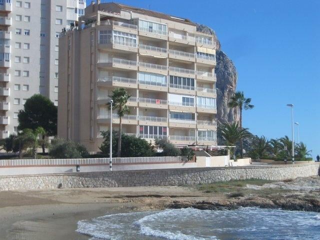 Calpe 1ste lijn appartement april mei  2026, Vakantie, Vakantiehuizen | Spanje, Costa Blanca, Appartement, Dorp, Aan zee, 2 slaapkamers