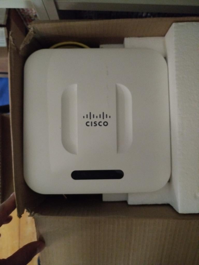 Cisco wap371 wireless Accespoint NOG STEEDS BESCHIKBAAR!, Ophalen