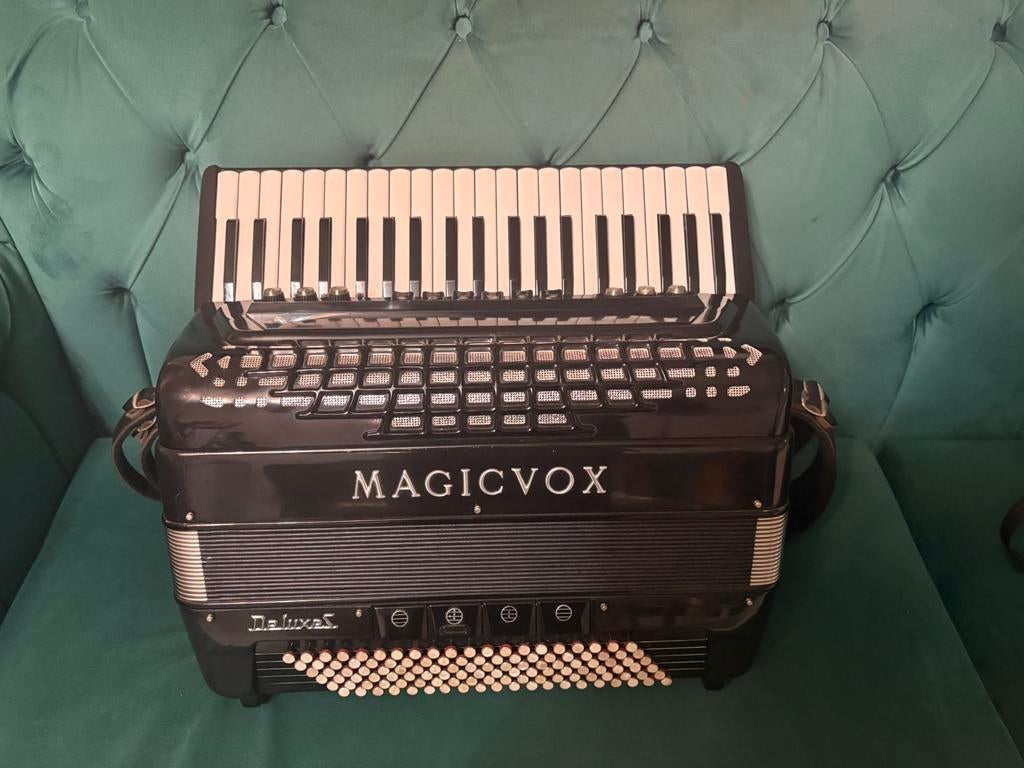 Magicvox Deluxe S, Musique & Instruments, Accordéons, Autres marques, Comme neuf, Enlèvement, Avec bretelles
