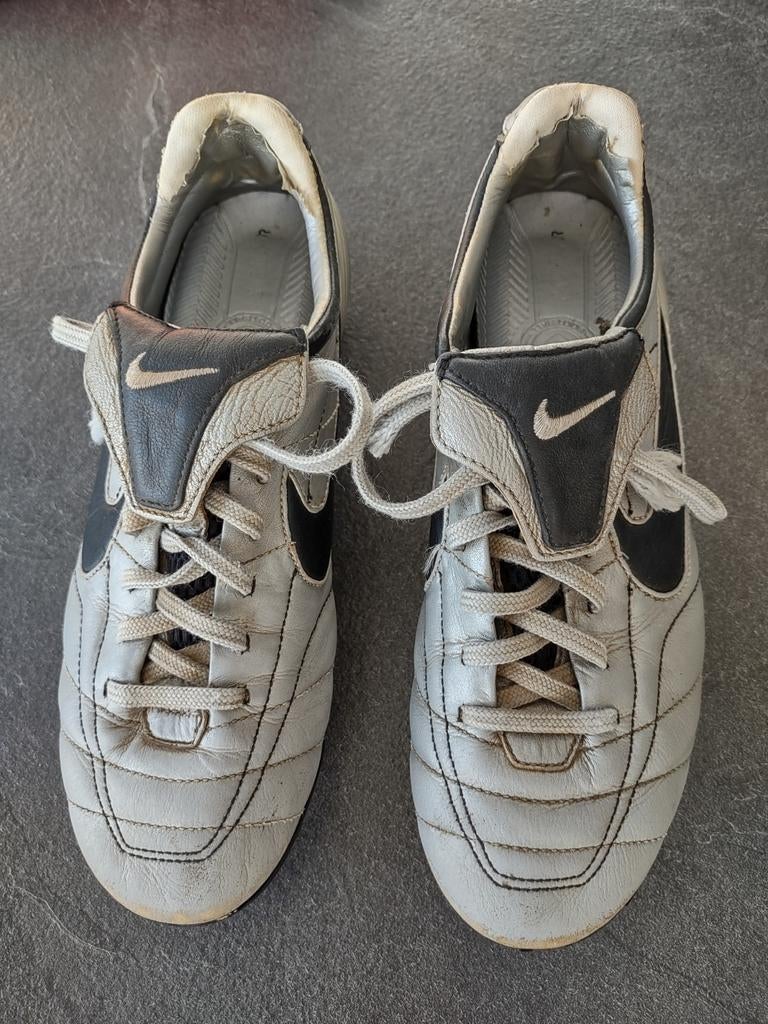 Grijze Nike voetbalschoenen Air Zoom - maat 39-40, Ophalen, NIKE, Gebruikt, Jongen of Meisje