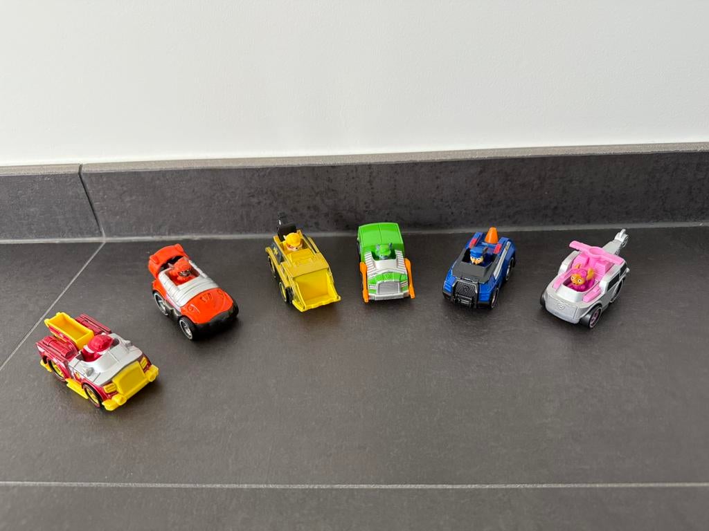 6 paw patrol metalen auto’s, Ophalen, Gebruikt
