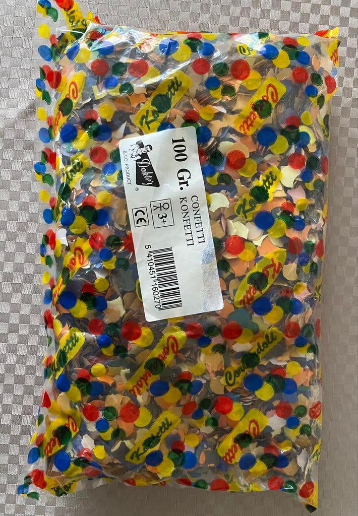 Nieuiwe. Zak Confetti  100 Gram ( gesloten verpakking ). 🍄, Hobby en Vrije tijd, Ophalen of Verzenden, Nieuw