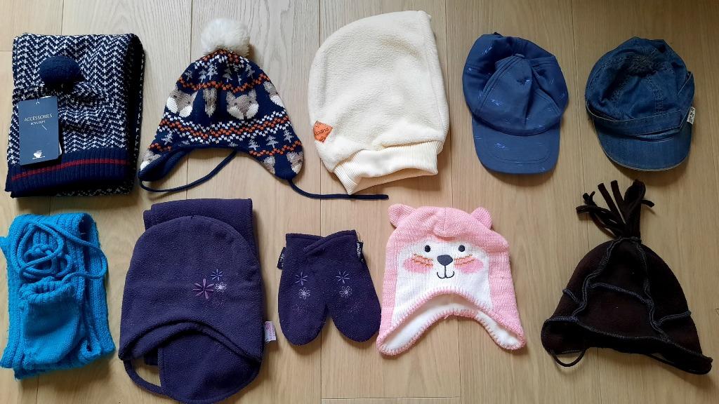 Vêtements pour bébés, chapeaux, écharpes, mitaines et casque, Enlèvement, Utilisé, Fille, Bonnet
