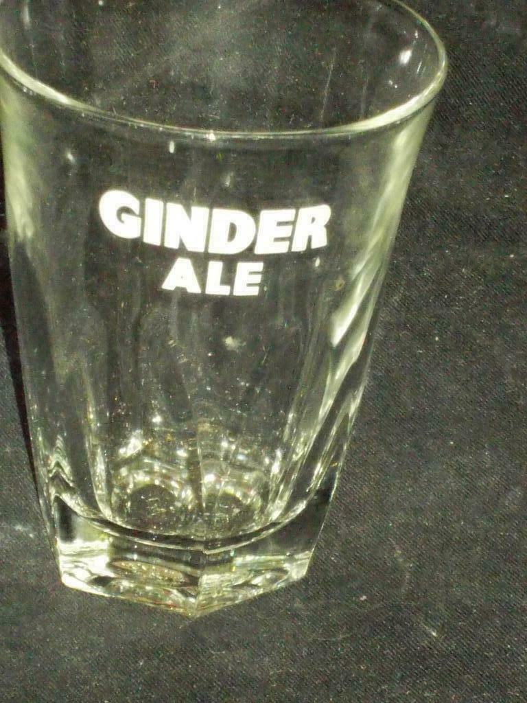 Bierglas.Degustatie.Mini.Ginder Ale.Merchtem. D 129, Ophalen of Verzenden, Zo goed als nieuw, Glas of Glazen, Overige merken