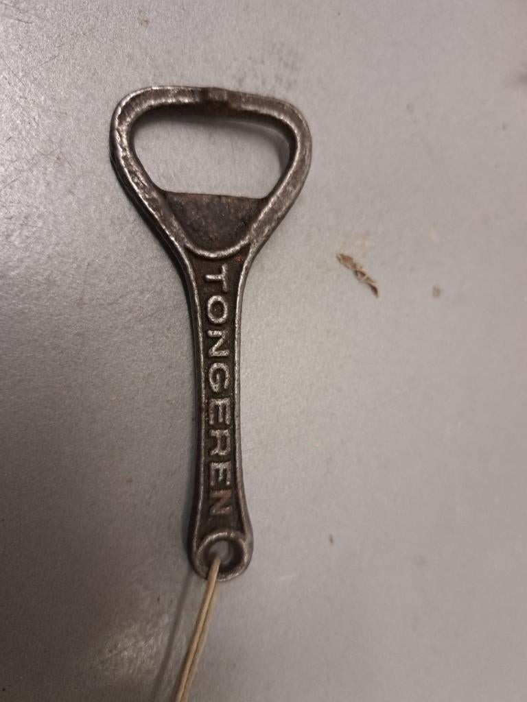 Flessen opener Tongeren plinius bronnen, Antiek en Kunst, Ophalen of Verzenden