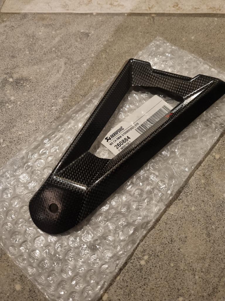 bmw s1000rr akrapovic carbon uitlaatsteun, Motoren, Ophalen of Verzenden, Nieuw