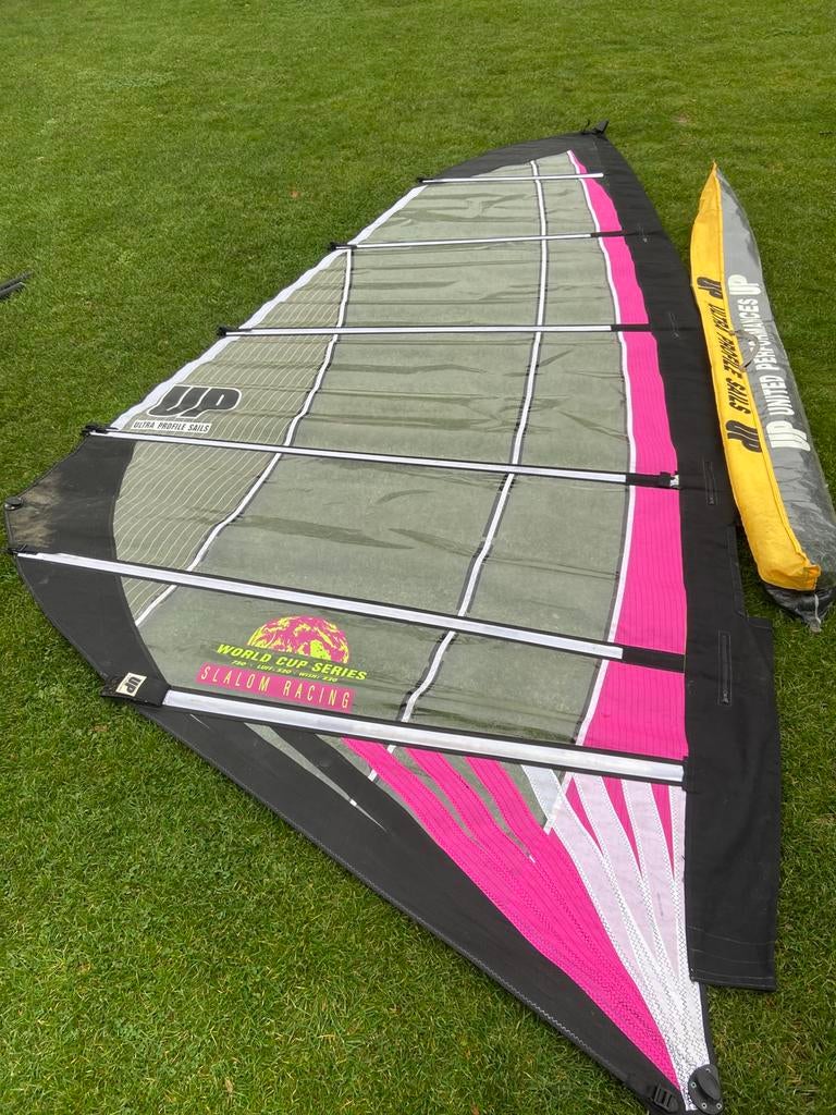 Voile UP slalom racîng 7.5m2, 7 m² ou plus, Enlèvement, Utilisé, Avec sac de transport