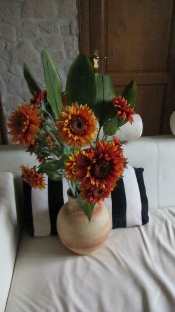 fleurs artificielles soleil et vase en terre cuite, Enlèvement ou Envoi, Neuf, Moins de 50 cm