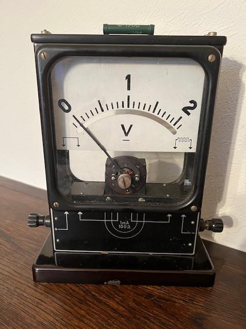 Antieke Voltmeter in metaal en bakeliet, Antiek en Kunst, Ophalen