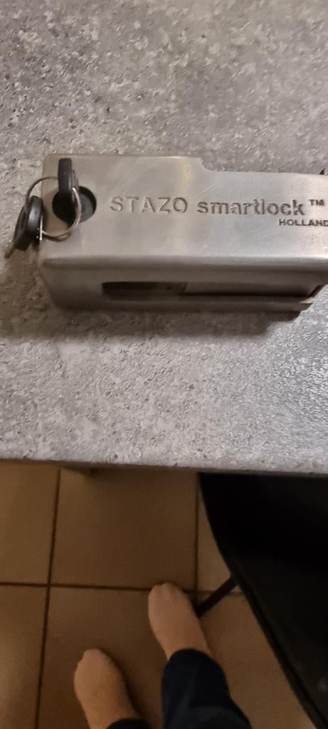 Serrure Stazo, Enlèvement