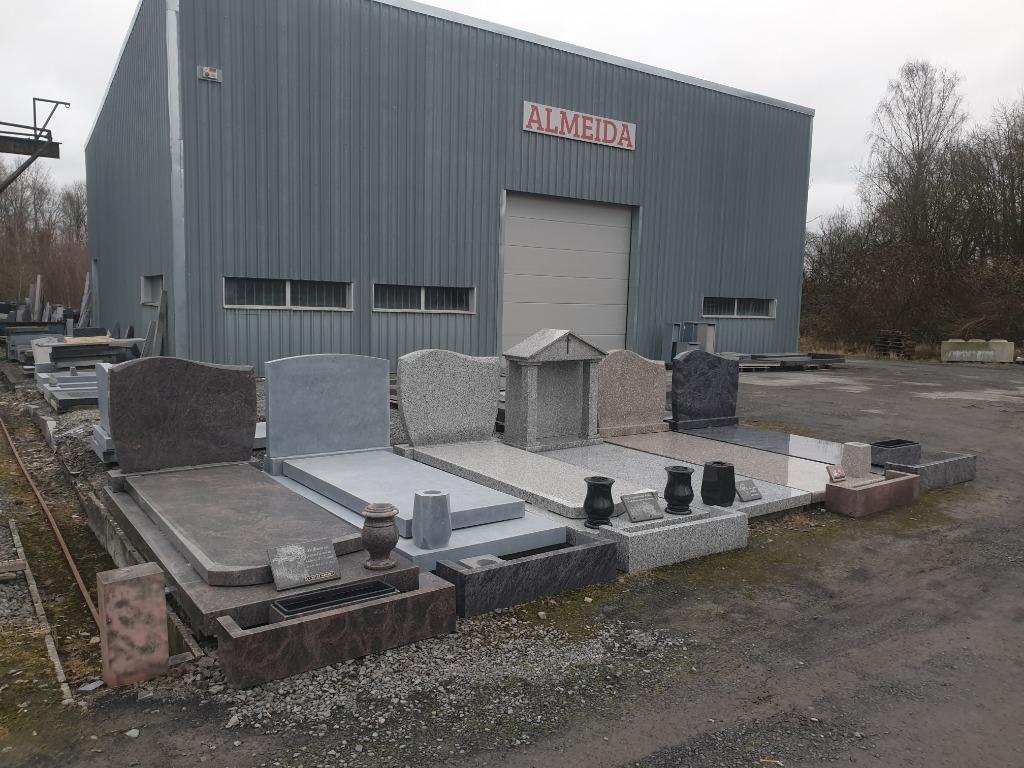 Monument funéraire - Pierre tombale, Enlèvement