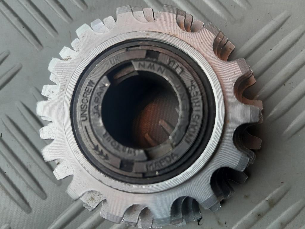 Freewheel suntour Maeda Industries  5 speed 14-18, Enlèvement ou Envoi