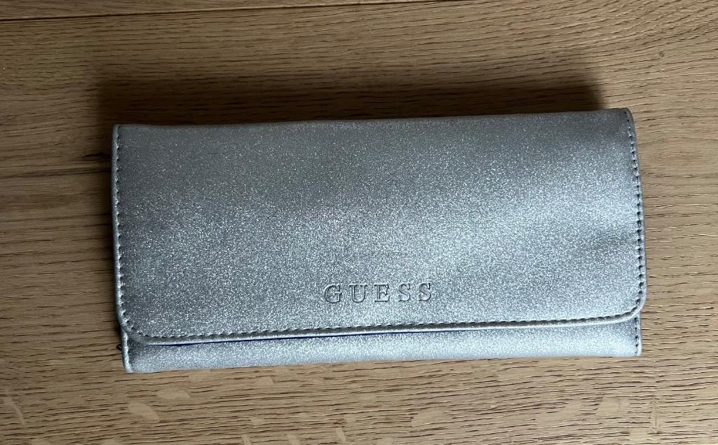 Juwelen etui Guess, Handtassen en Accessoires, Ophalen of Verzenden, Nieuw, Blauw, Softcase